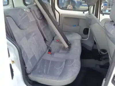 Veículo de Sucata renault kangoo (kc0/1_) 1.5 dci (kc07) do ano 2004 alimentado k9k704