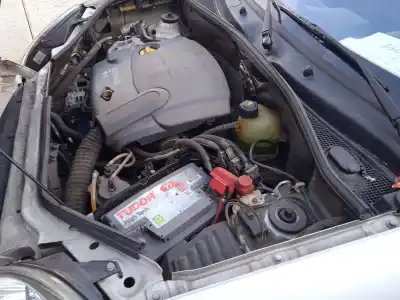 Veículo de Sucata renault kangoo (kc0/1_) 1.5 dci (kc07) do ano 2004 alimentado k9k704