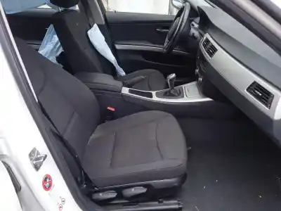 Veicolo di demolizione bmw 3 (e90) 320 d dell'anno 2009 alimentato n47d20c