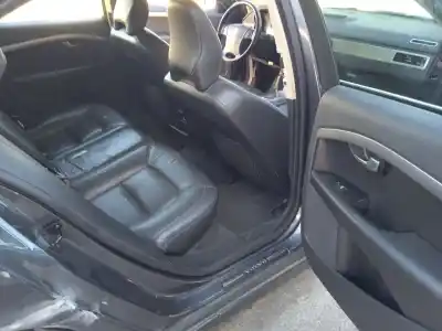 Scrapping Vehicle volvo s80 ii (124) d5 of the year 2009 powered d5244t10