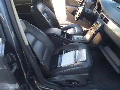 Scrapping Vehicle volvo s80 ii (124) d5 of the year 2009 powered d5244t10