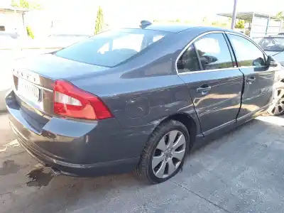 Scrapping Vehicle volvo s80 ii (124) d5 of the year 2009 powered d5244t10