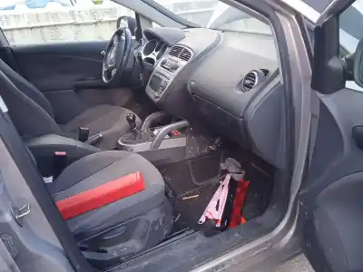 Veículo de Sucata seat altea (5p1) 1.6 tdi do ano 2010 alimentado cayc