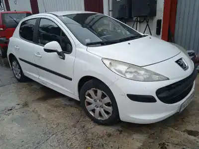 Véhicule à la ferraille peugeot                                            207/207+ (wa_, wc_)                                                                                                                                                                                                                                        1.4 16v                                                                                                                                                                                                                                                    de l'année 2007 alimenté kfu