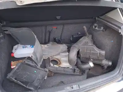 Veicolo di demolizione volkswagen golf v (1k1) 1.9 tdi dell'anno 2006 alimentato bxe