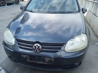 Veicolo di demolizione volkswagen golf v (1k1) 1.9 tdi dell'anno 2006 alimentato bxe