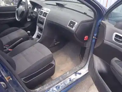 Scrapping Vehicle peugeot 307 (3a/c) 1.6 16v of the year 2005 powered nfu (tu5jp4)