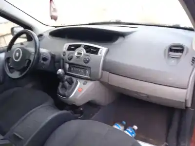 Scrapping Vehicle renault scénic ii (jm0/1_) 1.5 dci (jm1e, jm16) of the year 2008 powered k9k732