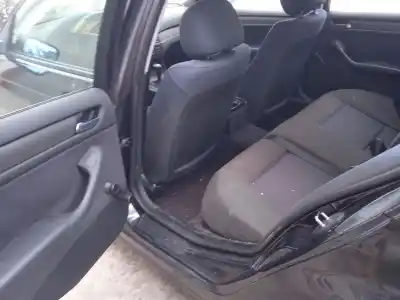 Veículo de Sucata bmw 3 (e46) 320 d do ano 2002 alimentado 204d4