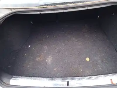 Veicolo di demolizione volkswagen passat b5.5 (3b3) 2.0 dell'anno 2002 alimentato azm