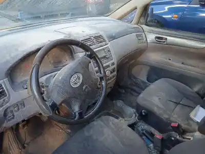 Vehicul casat toyota ipsum (_m2_) 2.0 d (clm20_) al anului 2001 alimentat 1cd-ftv