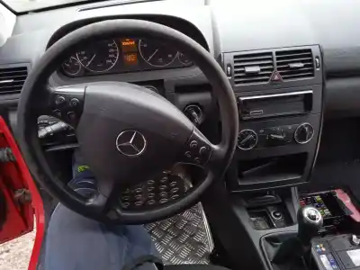 Verschrottungsfahrzeug mercedes                                           clase a (w169)                                                                                                                                                                                                                                             a 160 cdi (169.006)                                                                                                                                                                                                                                        des jahres 2005 angetrieben 640942