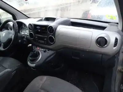 Veículo de Sucata peugeot partner tepee 1.6 hdi 16v do ano 2008 alimentado 9hx