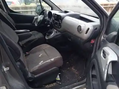 Veículo de Sucata peugeot partner tepee 1.6 hdi 16v do ano 2008 alimentado 9hx