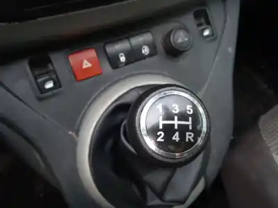 Veículo de Sucata peugeot partner tepee 1.6 hdi 16v do ano 2008 alimentado 9hx