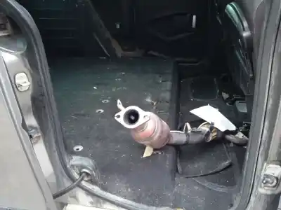 Veículo de Sucata peugeot partner tepee 1.6 hdi 16v do ano 2008 alimentado 9hx