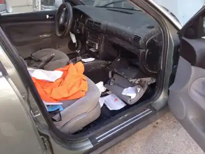 Veicolo di demolizione volkswagen passat b5.5 (3b3) 1.9 tdi dell'anno 2001 alimentato avf