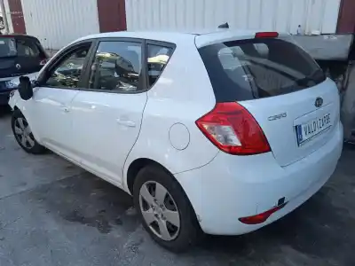 Veículo de Sucata kia cee'd fastback (ed) 1.6 crdi 90 do ano 2010 alimentado d4fb