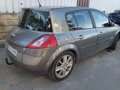 Veículo de Sucata renault                                            megane ii (bm0/1_, cm0/1_)                                                                                                                                                                                                                                 1.9 dci                                                                                                                                                                                                                                                    do ano 2003 alimentado f9q800