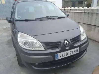 Veicolo di demolizione renault                                            scénic ii (jm0/1_)                                                                                                                                                                                                                                         1.5 dci (jm1f)                                                                                                                                                                                                                                             dell'anno 2007 alimentato k9k724