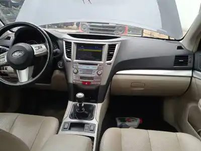 Véhicule à la ferraille subaru legacy v (bm) 2.0 d awd (bmd) de l'année 2010 alimenté ee20