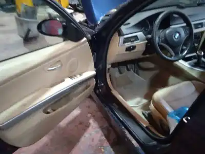 Sloopvoertuig bmw 3 (e90) 320 d van het jaar 2006 aangedreven 204d4