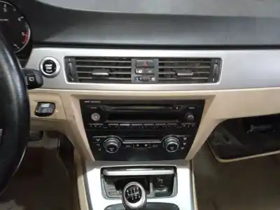 Sloopvoertuig bmw 3 (e90) 320 d van het jaar 2006 aangedreven 204d4