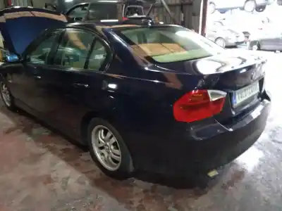 Sloopvoertuig bmw 3 (e90) 320 d van het jaar 2006 aangedreven 204d4
