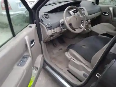 Утилизация автомобиля renault                                            scénic ii (jm0/1_)                                                                                                                                                                                                                                         1.9 dci (jm0g, jm12, jm1g, jm2c) года 2005 питание f9q812