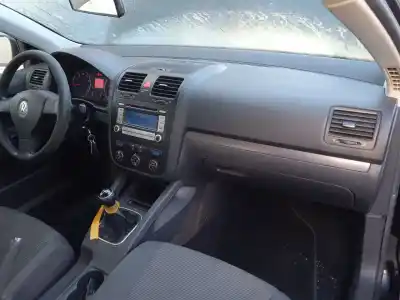 Scrapping Vehicle volkswagen jetta iii (1k2) 1.6 of the year 2007 powered bse