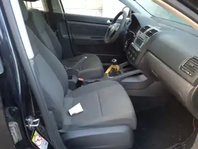 Scrapping Vehicle volkswagen jetta iii (1k2) 1.6 of the year 2007 powered bse