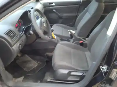 Scrapping Vehicle volkswagen jetta iii (1k2) 1.6 of the year 2007 powered bse