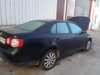 Scrapping Vehicle volkswagen jetta iii (1k2) 1.6 of the year 2007 powered bse