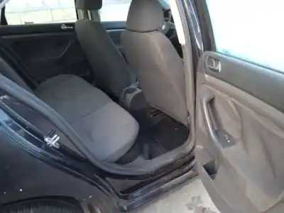 Scrapping Vehicle volkswagen jetta iii (1k2) 1.6 of the year 2007 powered bse