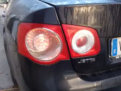 Scrapping Vehicle volkswagen jetta iii (1k2) 1.6 of the year 2007 powered bse