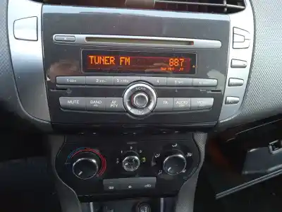 Veículo de Sucata fiat bravo ii (198_) 1.9 d multijet (198axb1a) do ano 2007 alimentado 192a8000