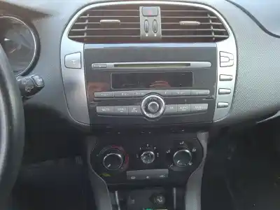 Veículo de Sucata fiat bravo ii (198_) 1.9 d multijet (198axb1a) do ano 2007 alimentado 192a8000