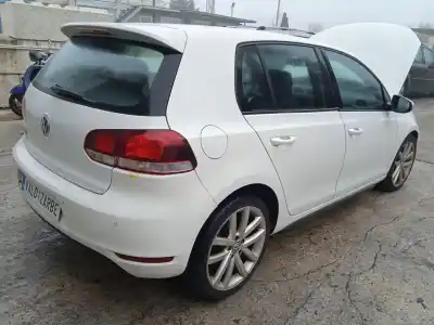 Veicolo di demolizione volkswagen golf vi (5k1) 2.0 tdi dell'anno 2009 alimentato cbb