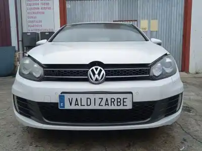 Veicolo di demolizione volkswagen golf vi (5k1) 2.0 tdi dell'anno 2009 alimentato cbb