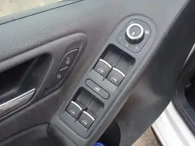 Veicolo di demolizione volkswagen golf vi (5k1) 2.0 tdi dell'anno 2009 alimentato cbb