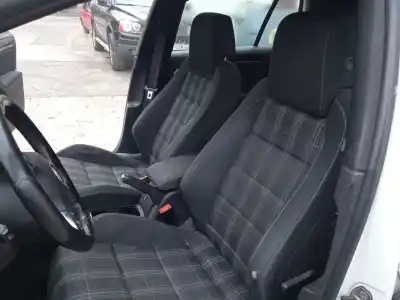 Veicolo di demolizione volkswagen golf vi (5k1) 2.0 tdi dell'anno 2009 alimentato cbb