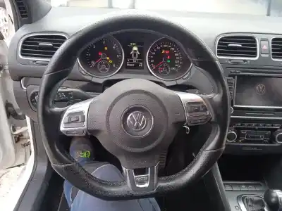 Veicolo di demolizione volkswagen golf vi (5k1) 2.0 tdi dell'anno 2009 alimentato cbb
