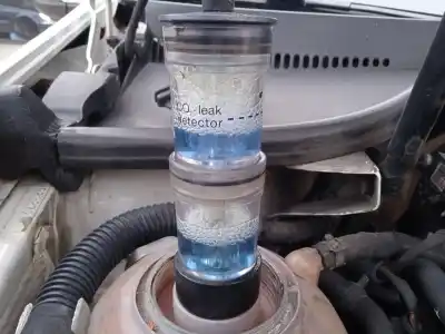 Veicolo di demolizione volkswagen golf vi (5k1) 2.0 tdi dell'anno 2009 alimentato cbb