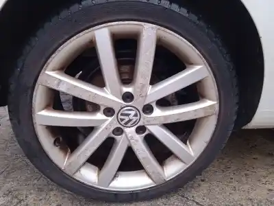 Veicolo di demolizione volkswagen golf vi (5k1) 2.0 tdi dell'anno 2009 alimentato cbb