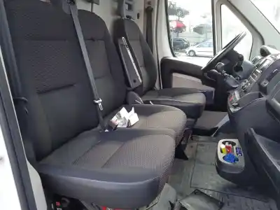 Veicolo di demolizione peugeot                                            boxer furgón                                                                                                                                                                                                                                               2.0 bluehdi 130                                                                                                                                                                                                                                            dell'anno 2019 alimentato ah03