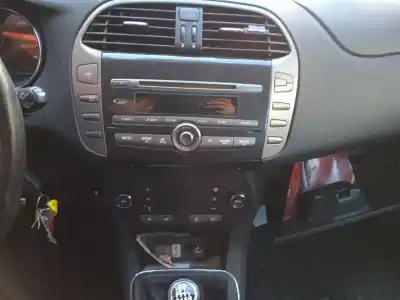 Veículo de Sucata fiat bravo ii (198_) 1.6 d multijet (198axh1b) do ano 2010 alimentado 198a3000