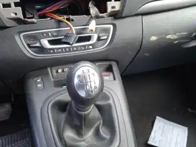 Здавання транспортного засобу renault scénic iii (jz0/1_) 1.5 dci року 2010 потужний k9k832