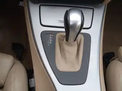 Veículo de Sucata bmw 3 (e90) 320 d do ano 2006 alimentado m47d20