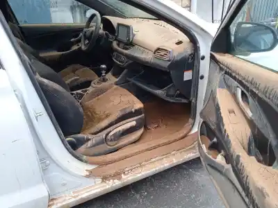 Veículo de Sucata hyundai i30 (pde, pd, pden) 1.5 t-gdi hybrid 48v do ano 2021 alimentado g4lk