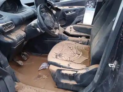 Veículo de Sucata peugeot rifter 1.5 bluehdi 130 do ano 2019 alimentado yhz